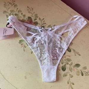 NWT Agent Provocateur Essie white thong